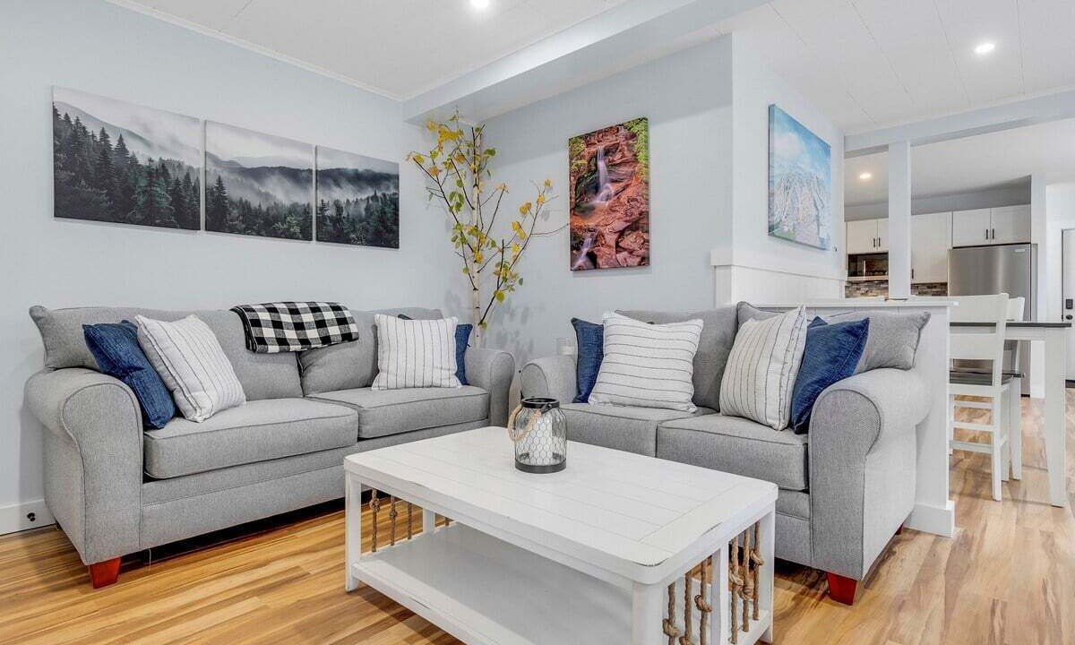 Photo of Livingroom in Bethel