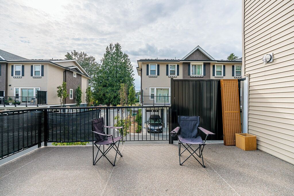 Photo of Patio Balcony in Mill Lake