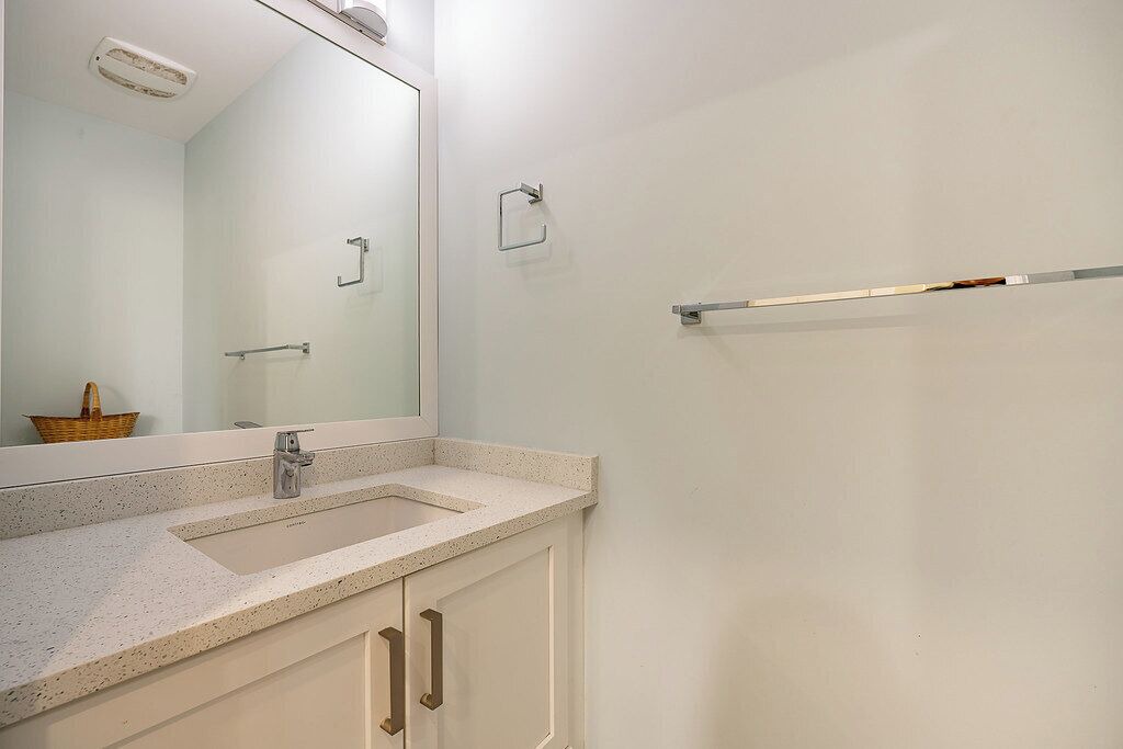Photo of Bathroom in Mill Lake