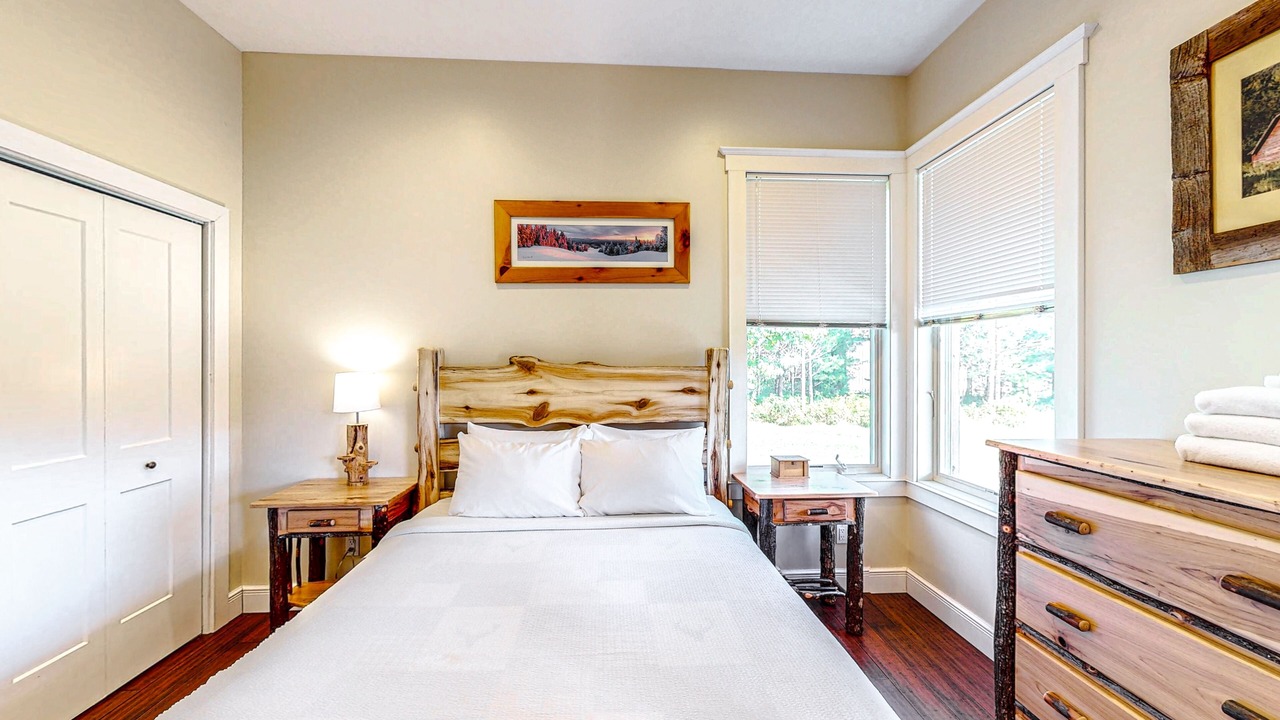 Photo of Bedroom in North Creek