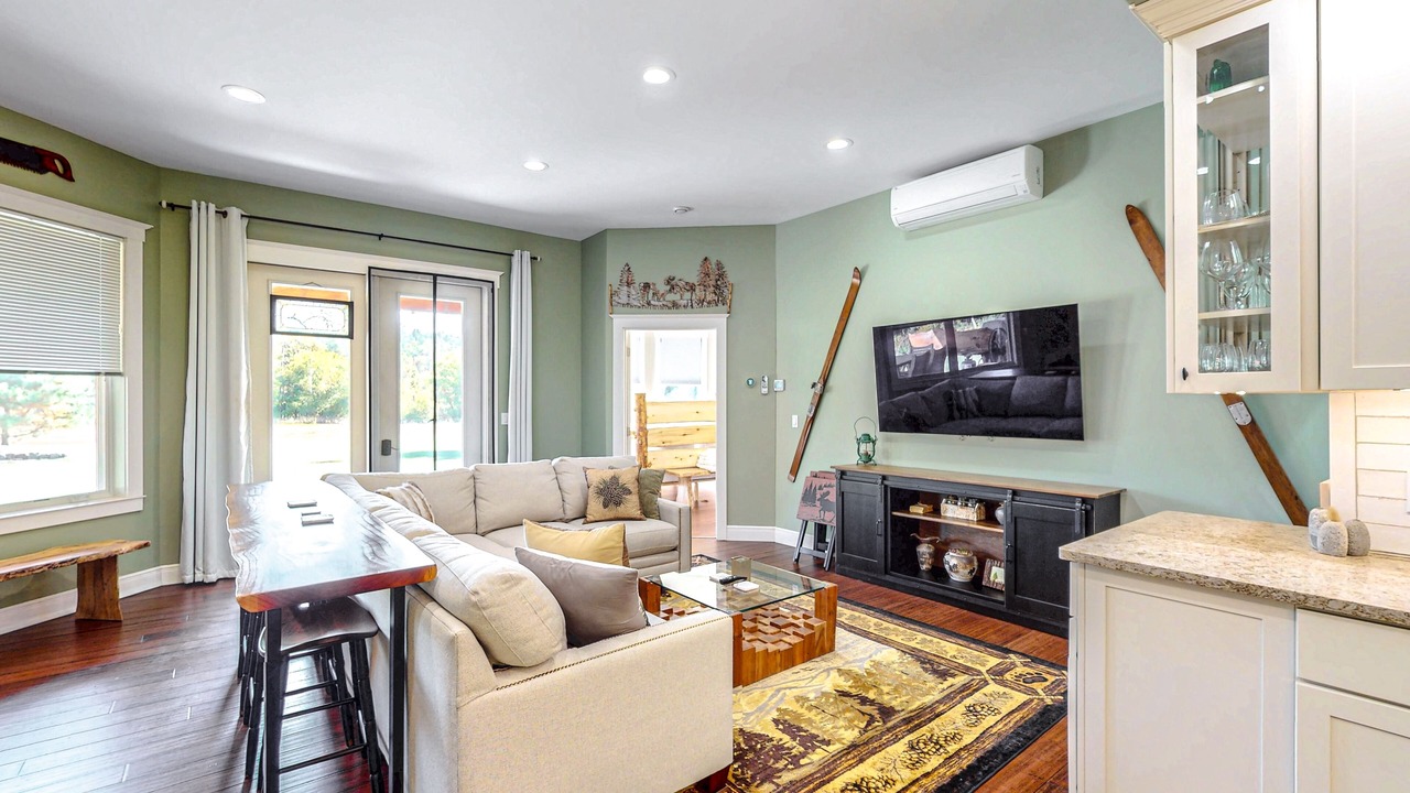 Photo of Livingroom in North Creek