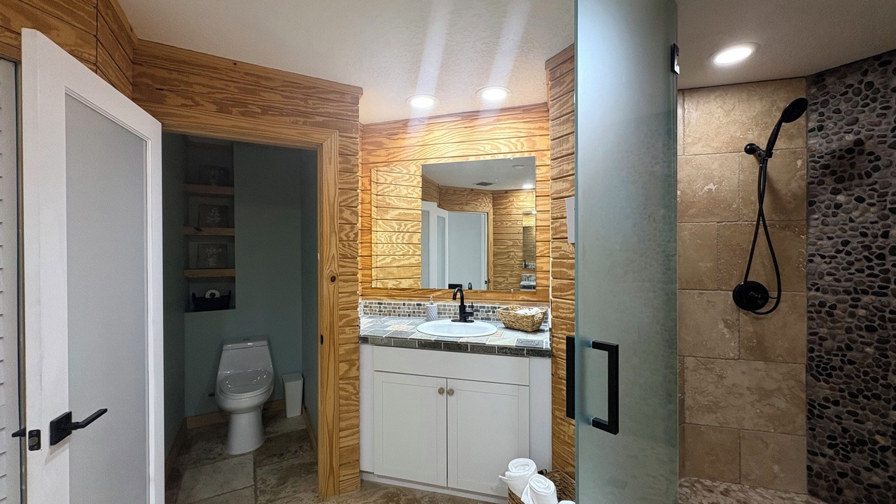 Photo of Bathroom in Lake Worth