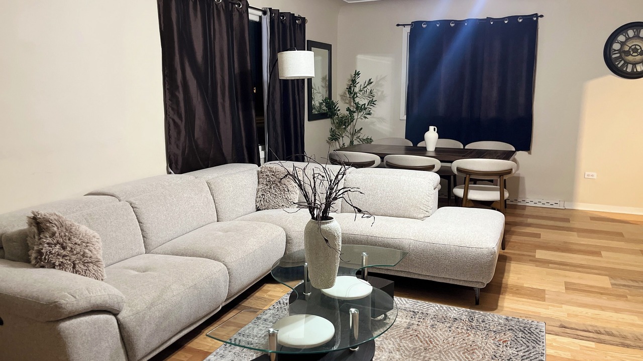 Photo of Livingroom in Camrose