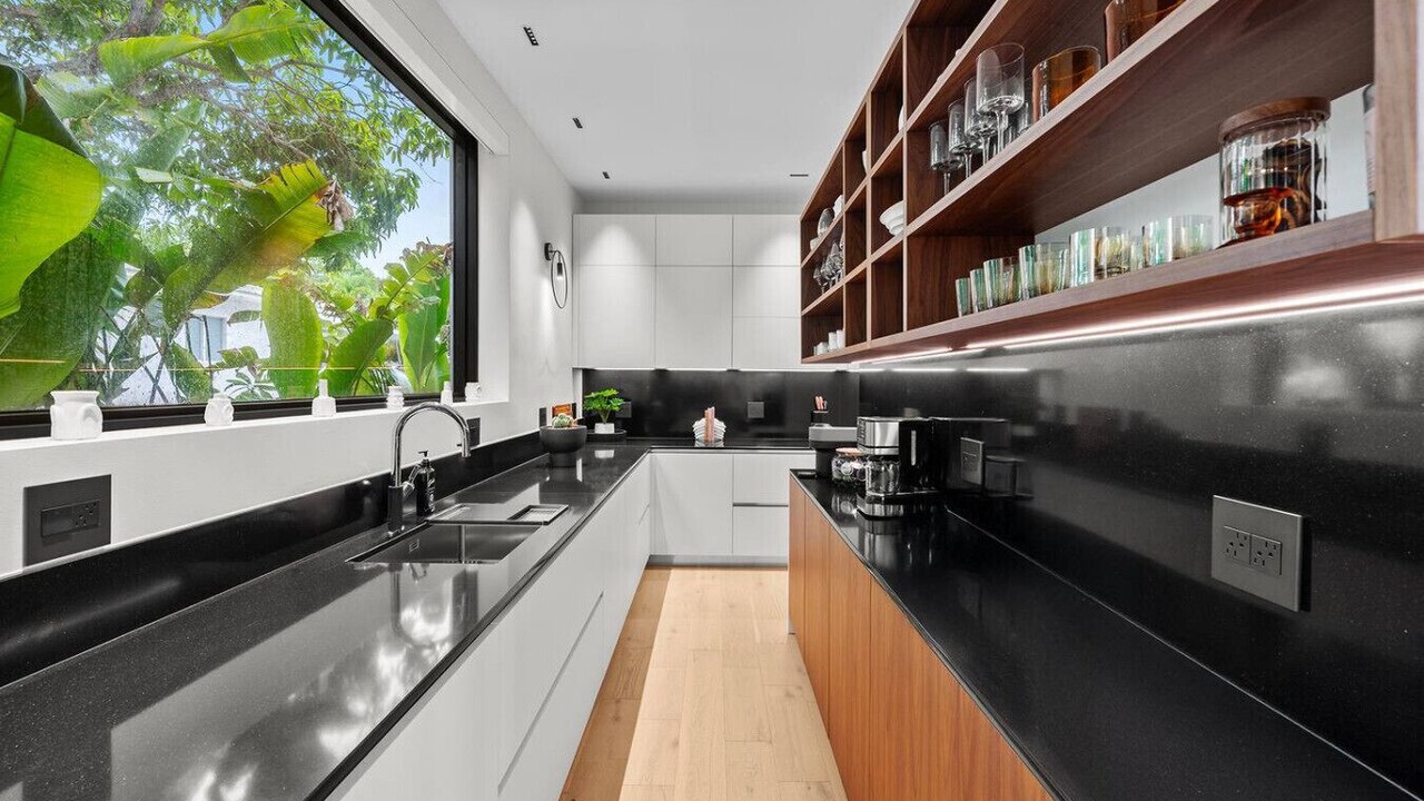 Photo of Kitchen in Birch Park Finger Streets