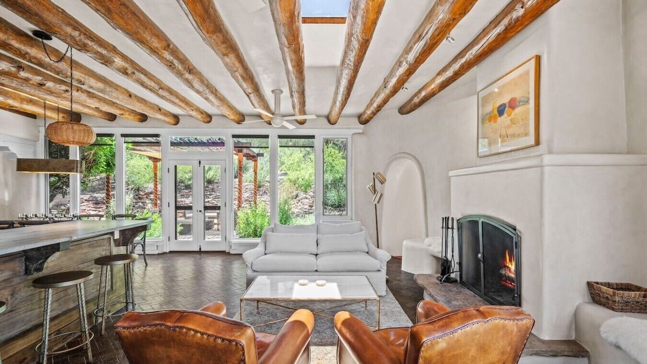 Photo of Livingroom in Tesuque