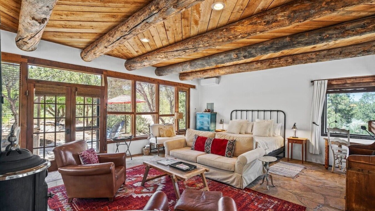 Photo of Livingroom in Tesuque