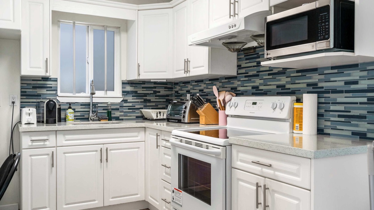 Photo of Kitchen in Renfrew-Collingwood