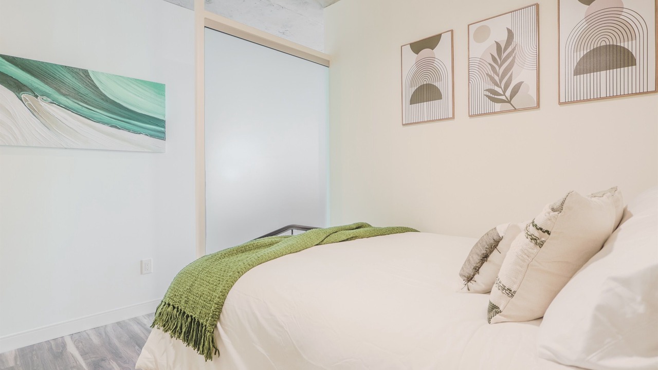 Photo of Bedroom in Gateway District