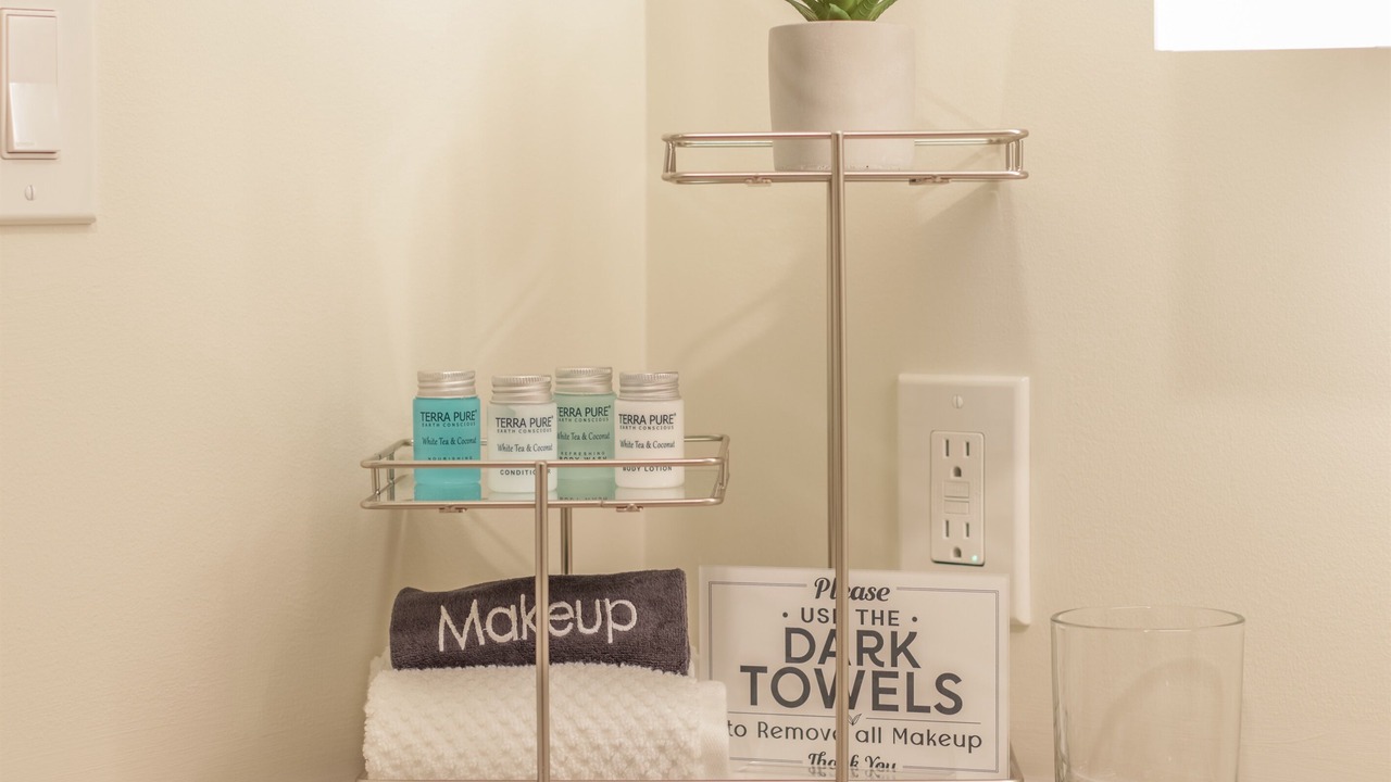 Photo of Bathroom in Gateway District