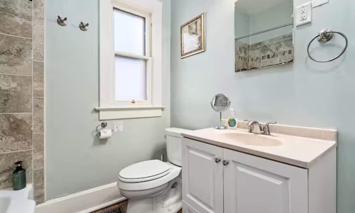 Photo of Bathroom in University North