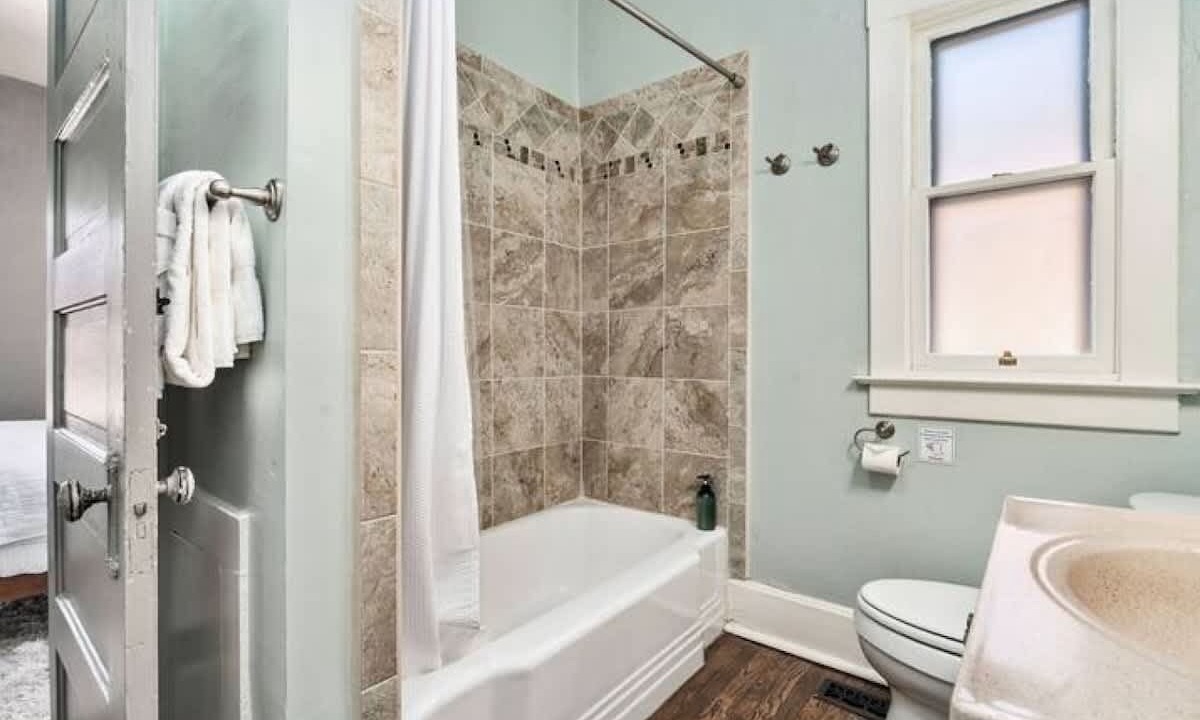 Photo of Bathroom in University North