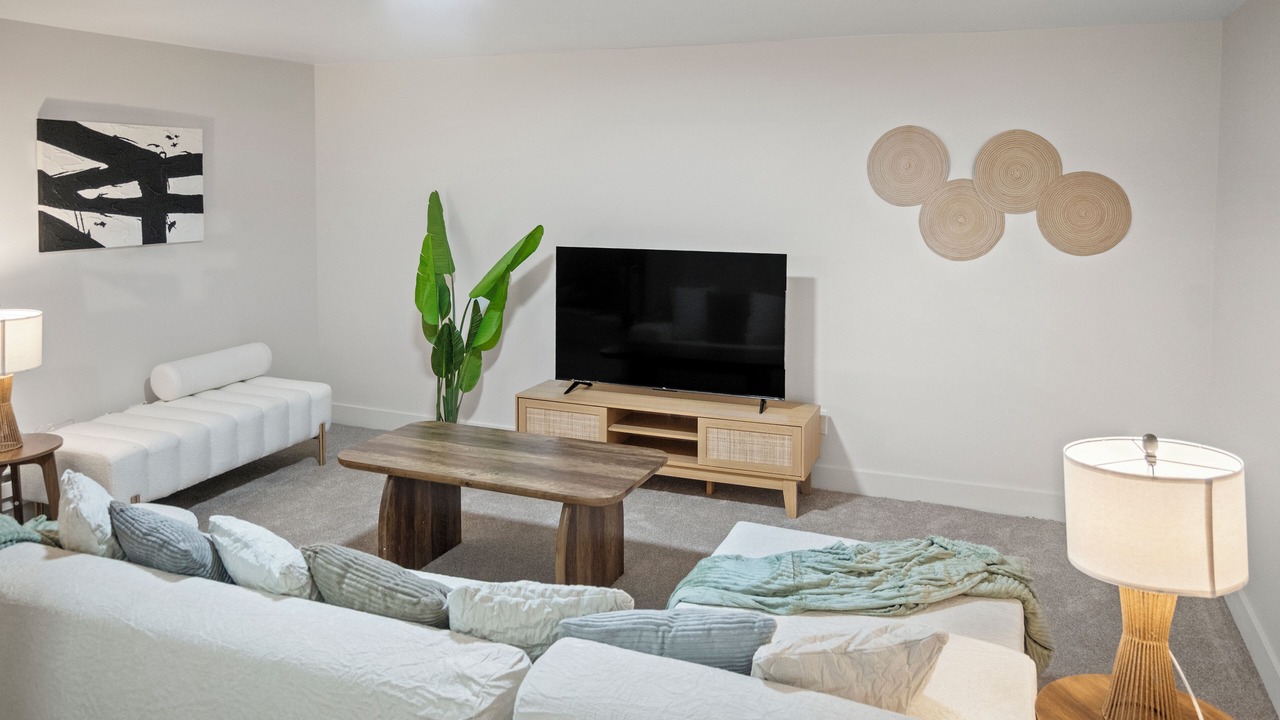 Photo of Livingroom in Hampden South