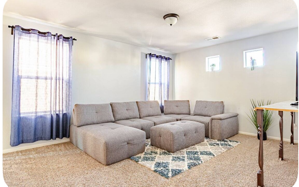 Photo of Livingroom in Gateway