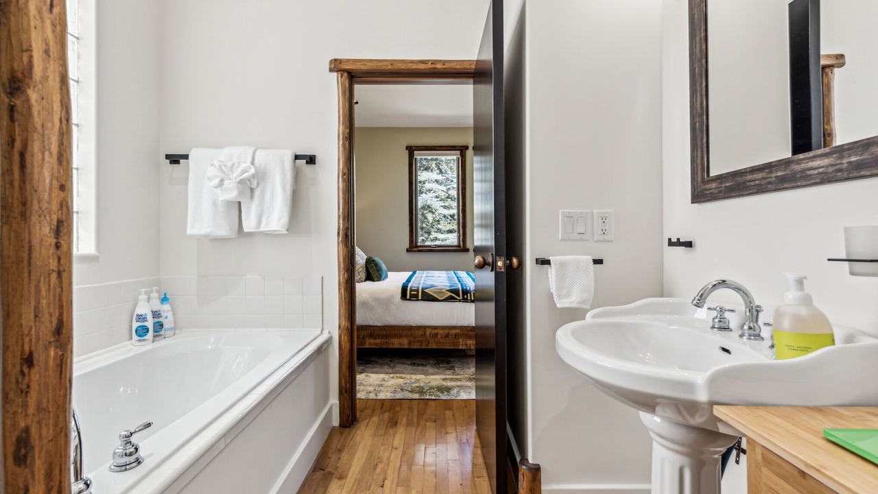 Photo of Bathroom in Town Centre