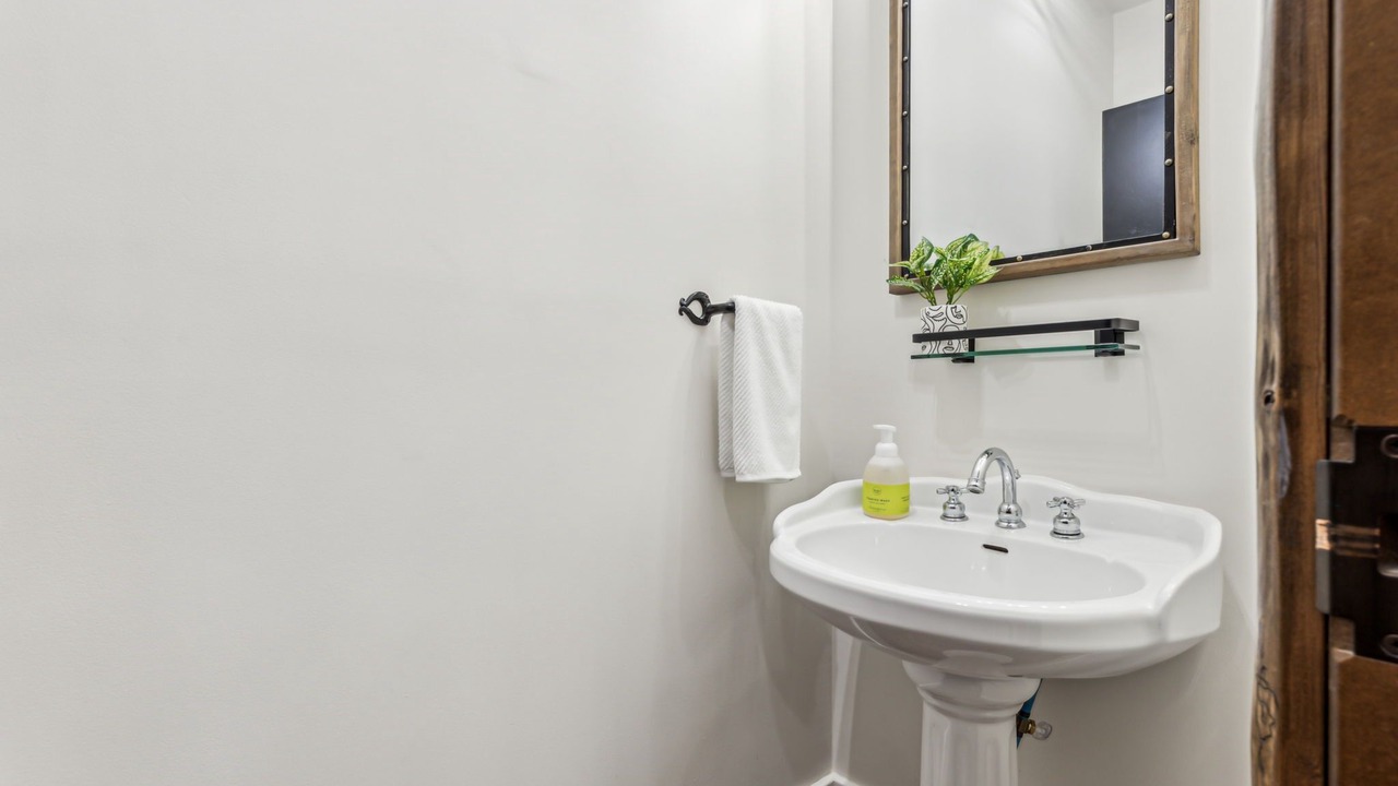 Photo of Bathroom in Town Centre