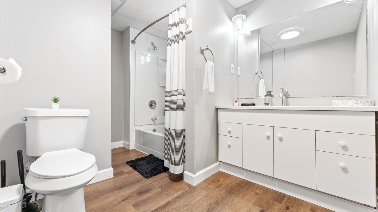 Photo of Bathroom in Tremont