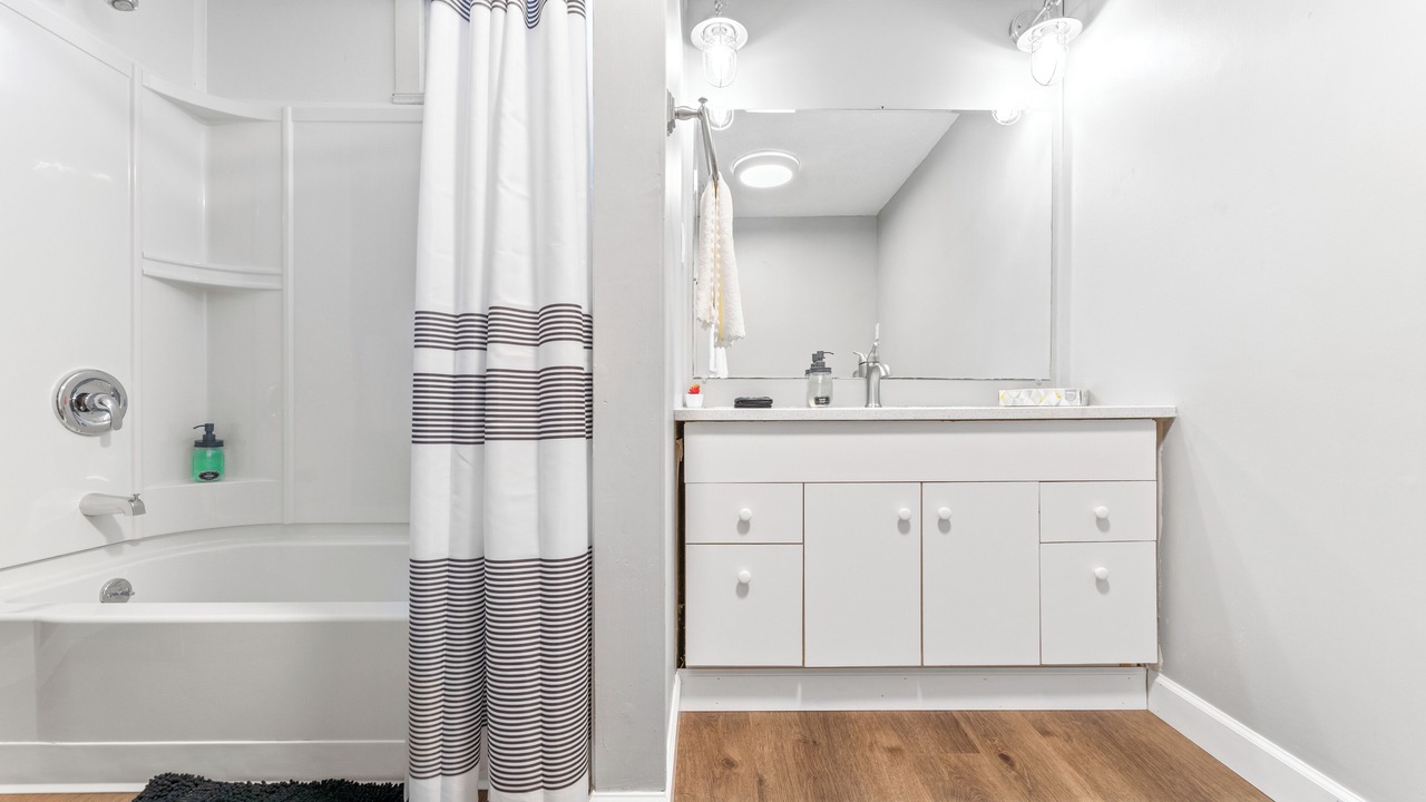 Photo of Bathroom in Tremont