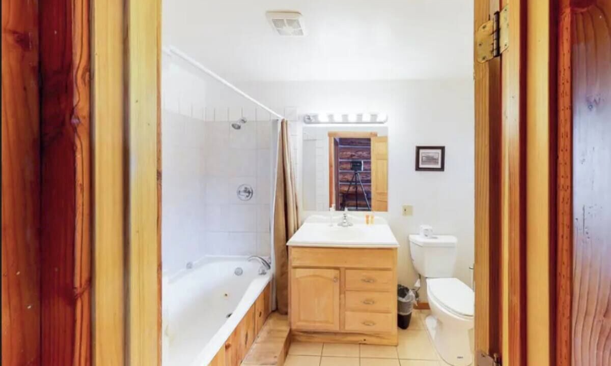 Photo of Bathroom in Wildernest