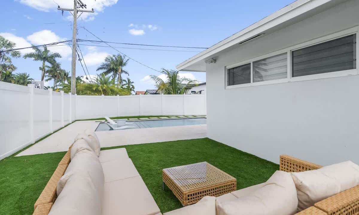 Photo of Outdoor in Pompano Isles