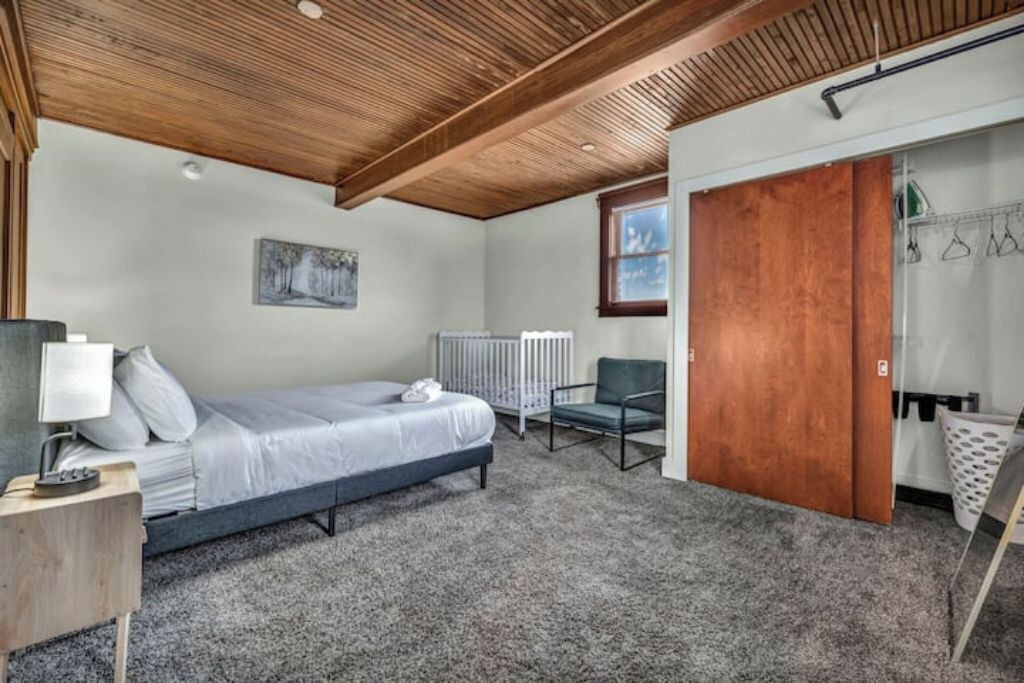 Photo of Bedroom in Tremont