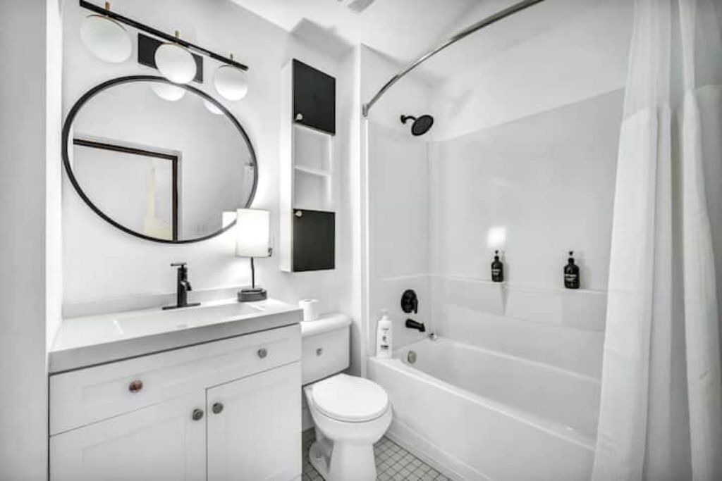 Photo of Bathroom in Tremont