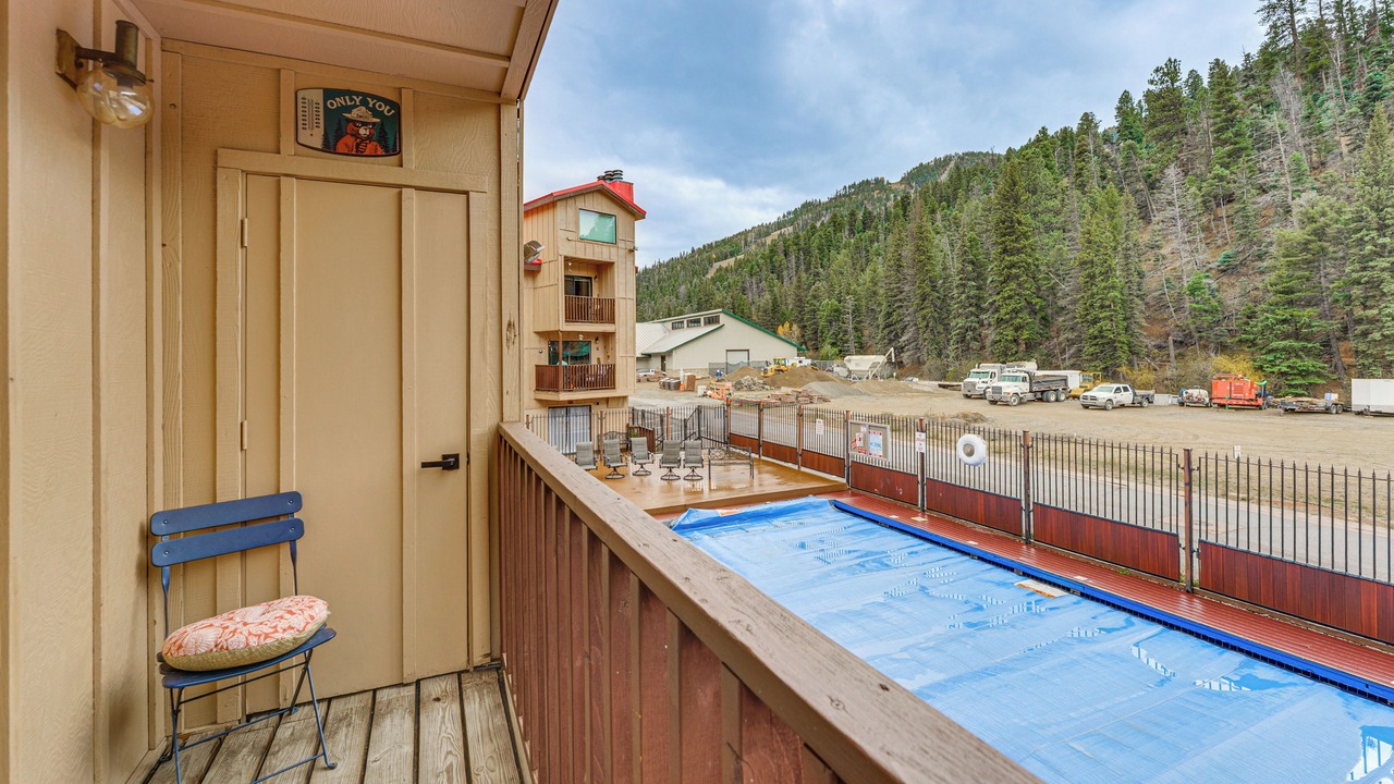 Photo of Patio Balcony in Red River
