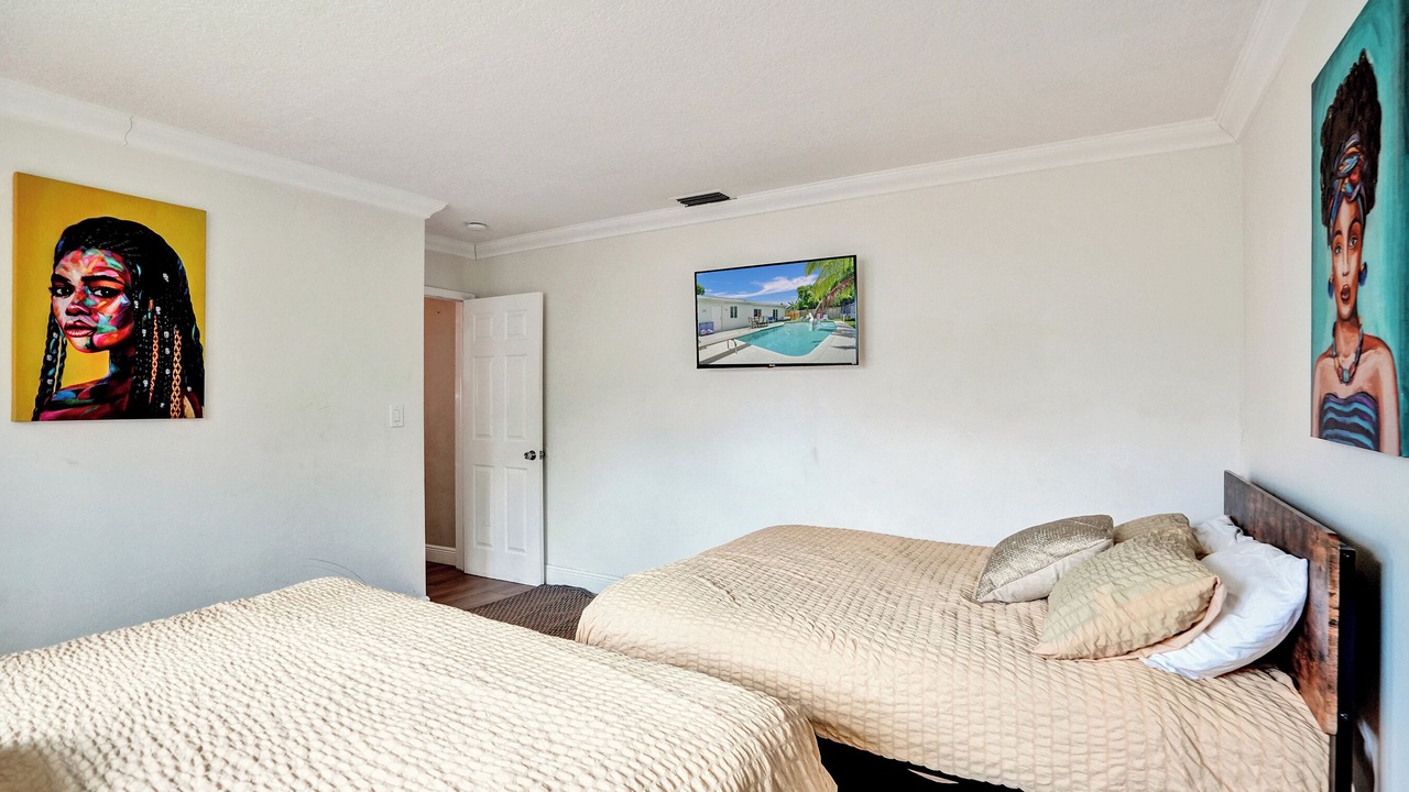 Photo of Bedroom in Hollywood Hills