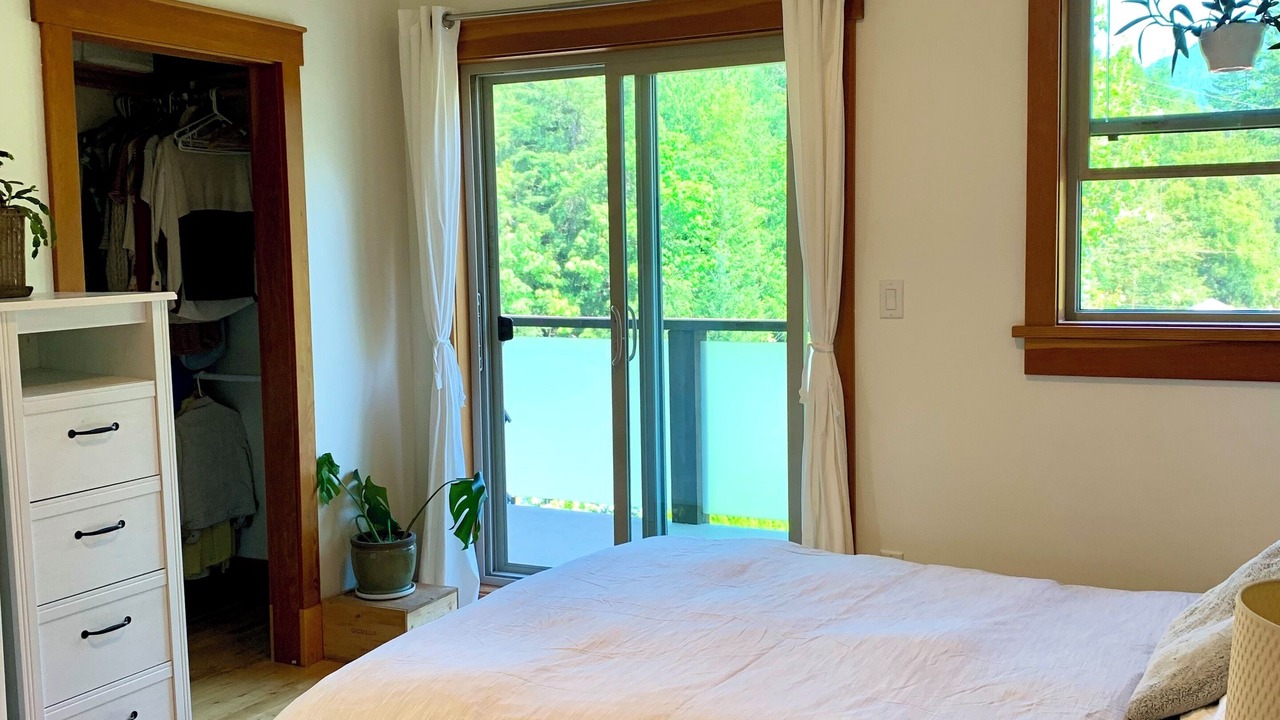 Photo of Bedroom in Squamish