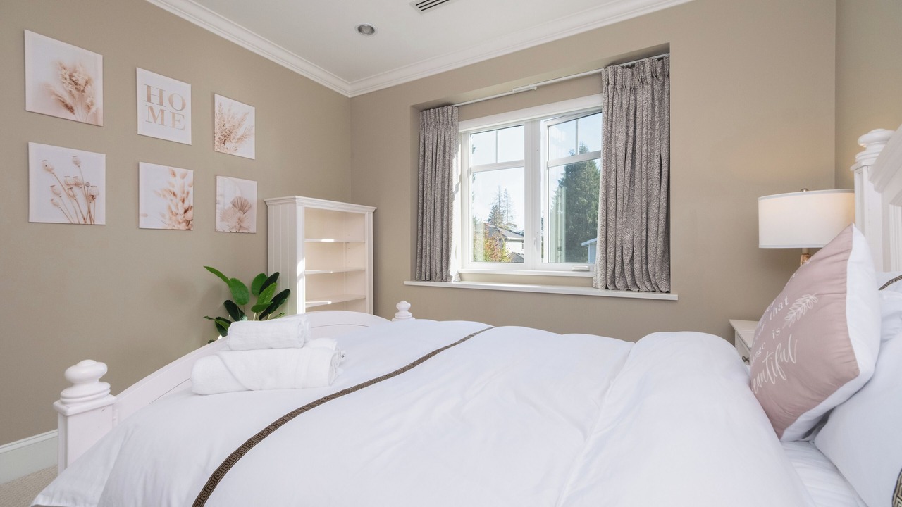 Photo of Bedroom in Kerrisdale