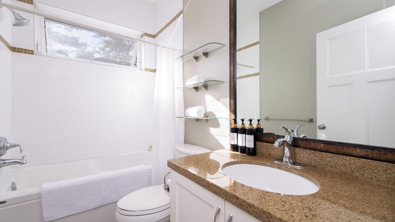 Photo of Bathroom in Kerrisdale