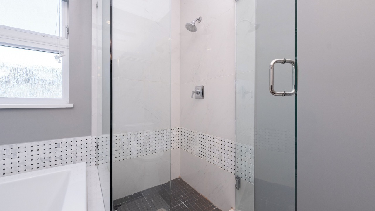 Photo of Bathroom in Kerrisdale