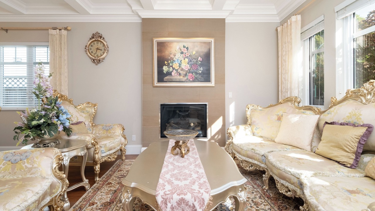 Photo of Livingroom in Kerrisdale