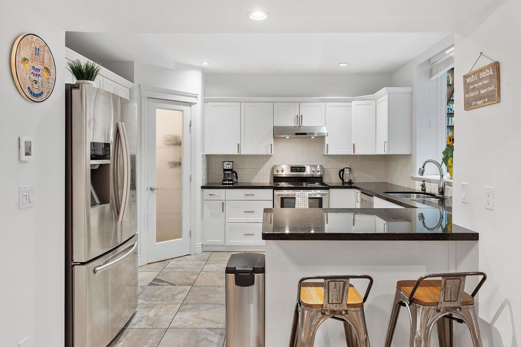 Photo of Kitchen in Metro Vancouver Regional District