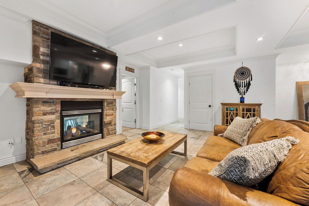Photo of Livingroom in Metro Vancouver Regional District