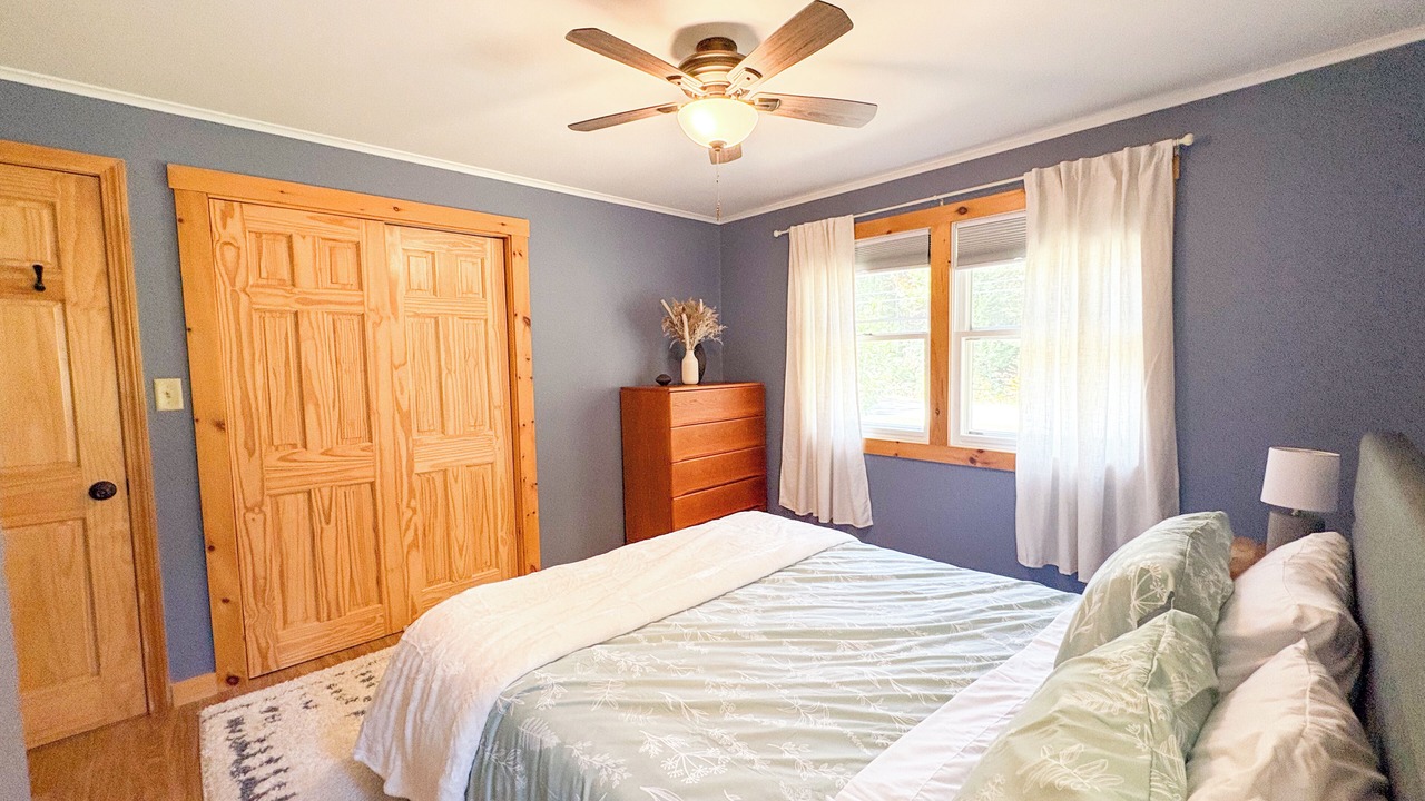 Photo of Bedroom in Bethel