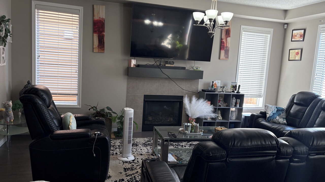 Photo of Livingroom in Airdrie