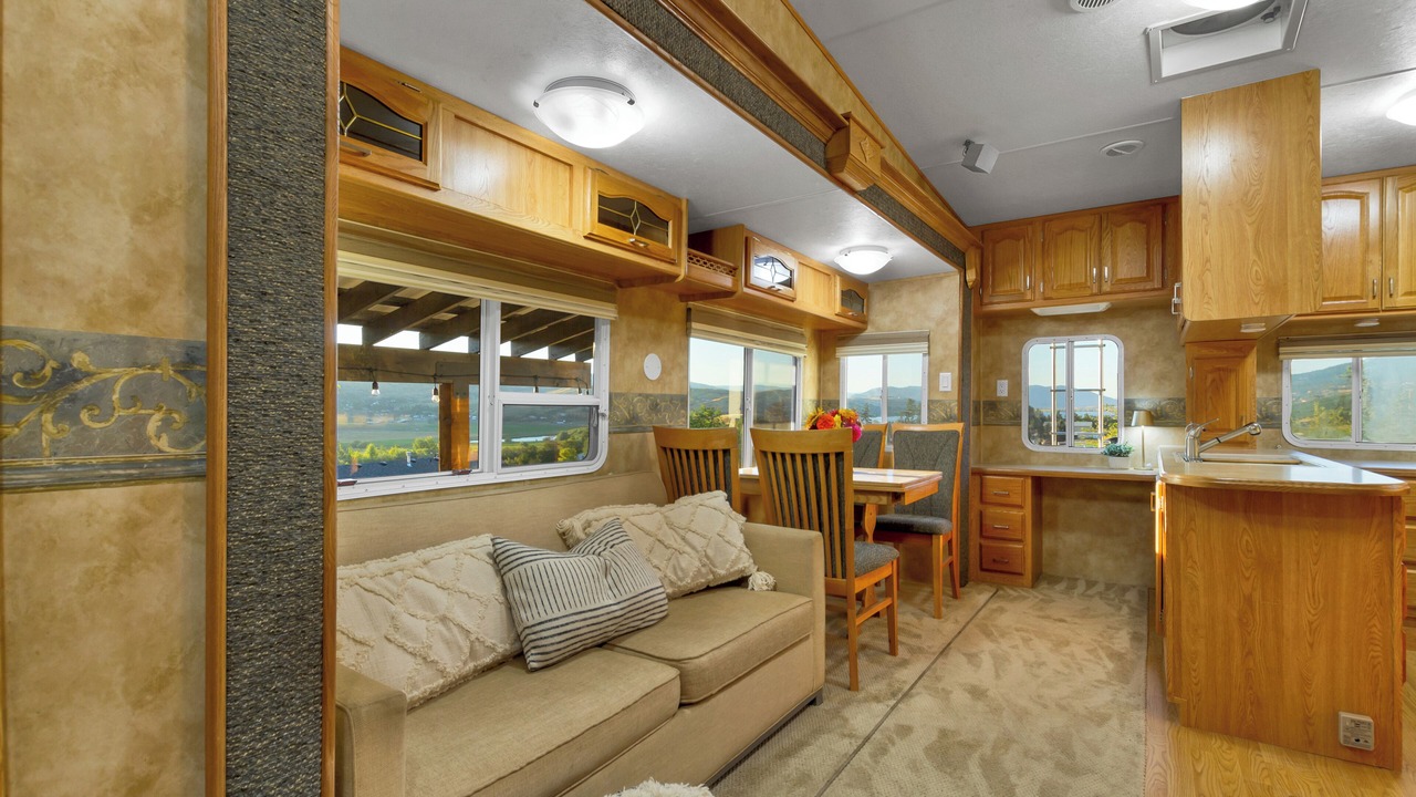 Photo of Livingroom in Vernon