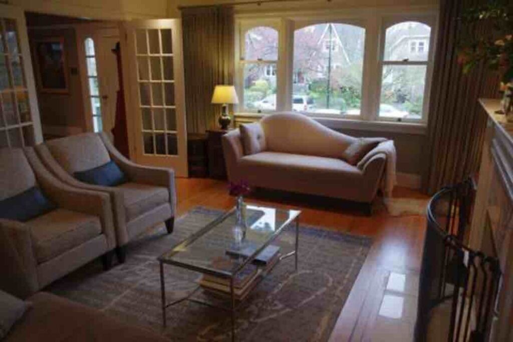 Photo of Livingroom in West Point Grey