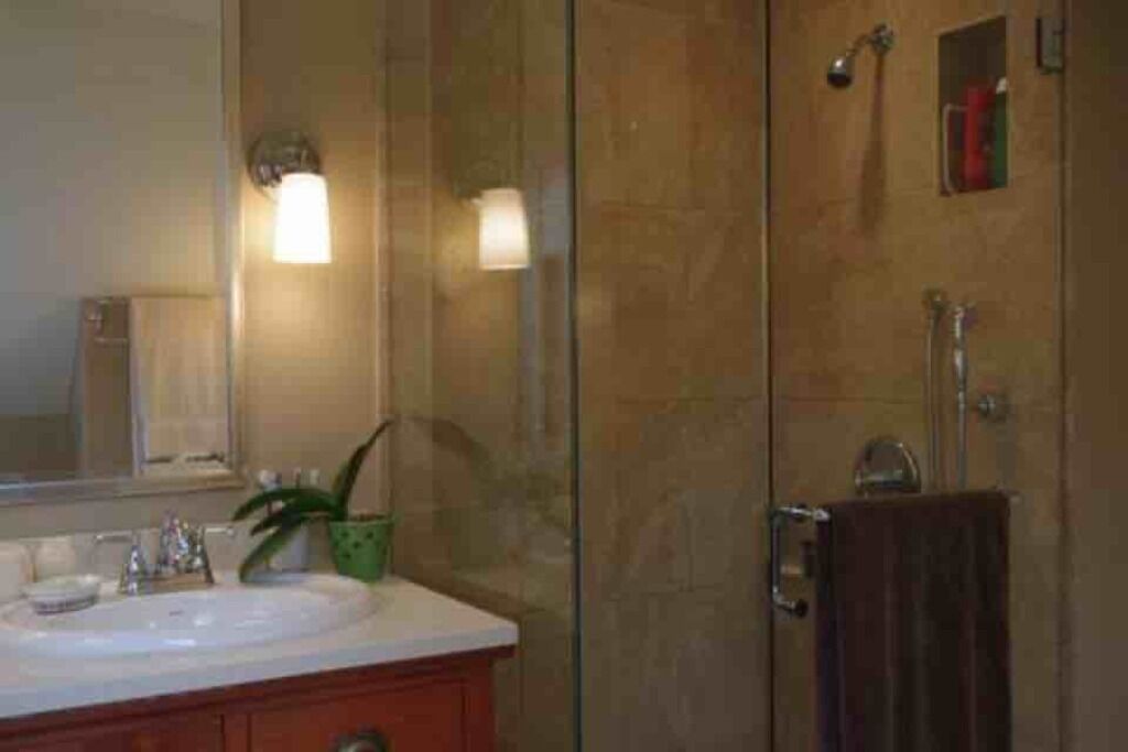 Photo of Bathroom in West Point Grey