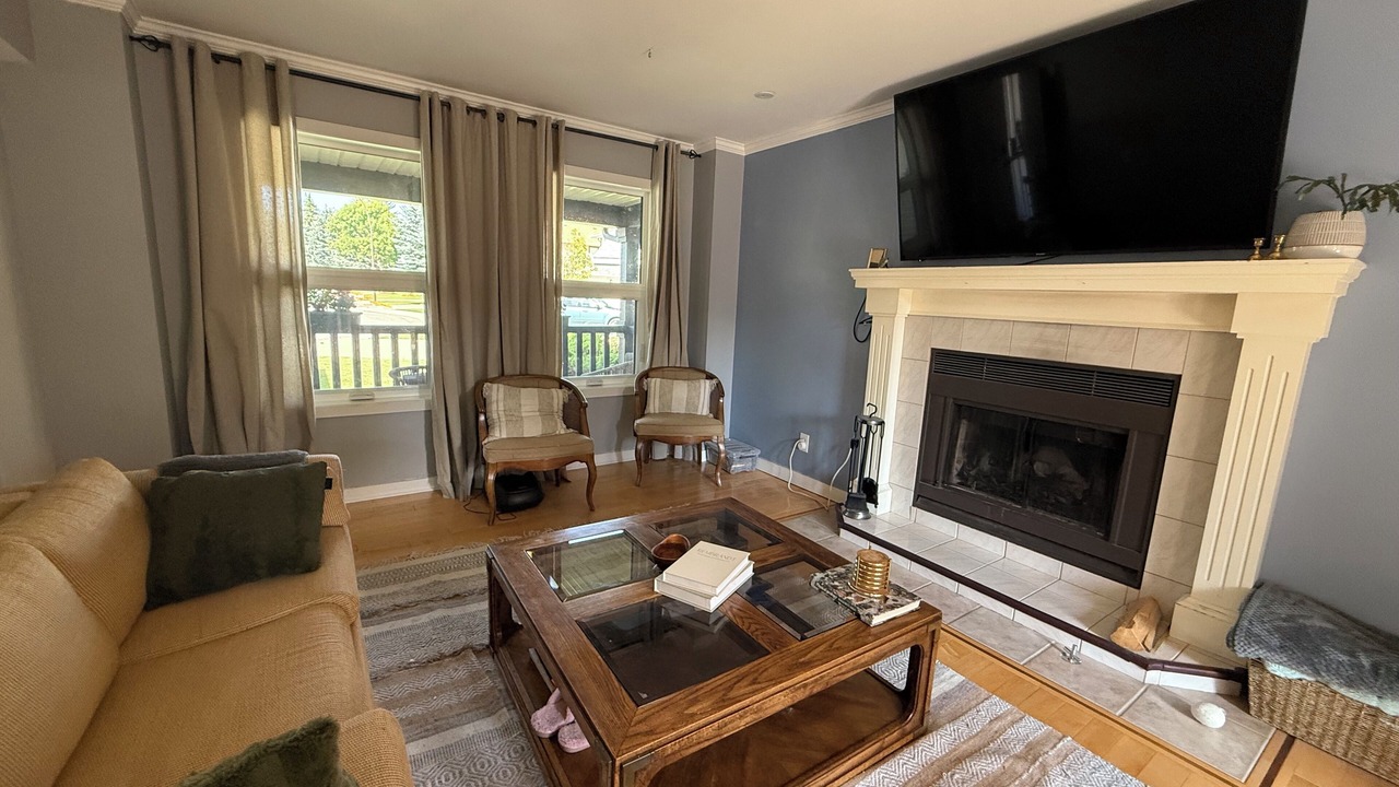 Photo of Livingroom in Southwest Calgary