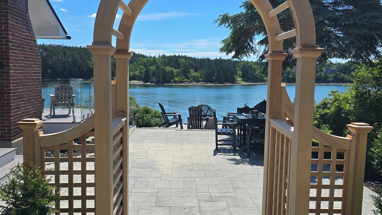 Photo of Patio Balcony in Bernard