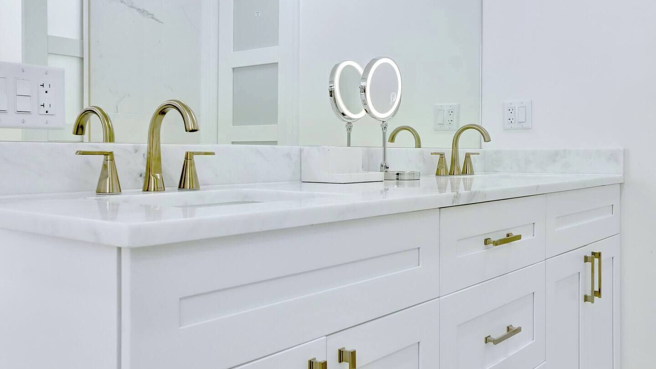 Photo of Bathroom in Garden Isles