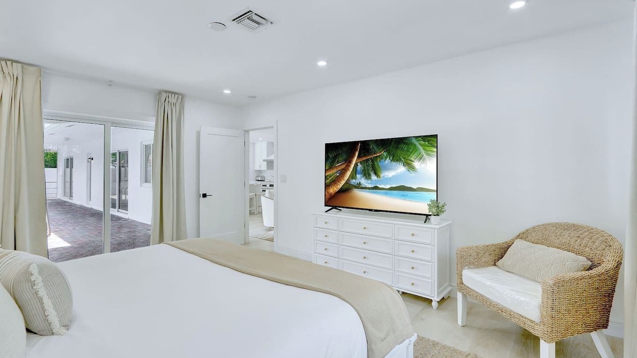 Photo of Bedroom in Garden Isles