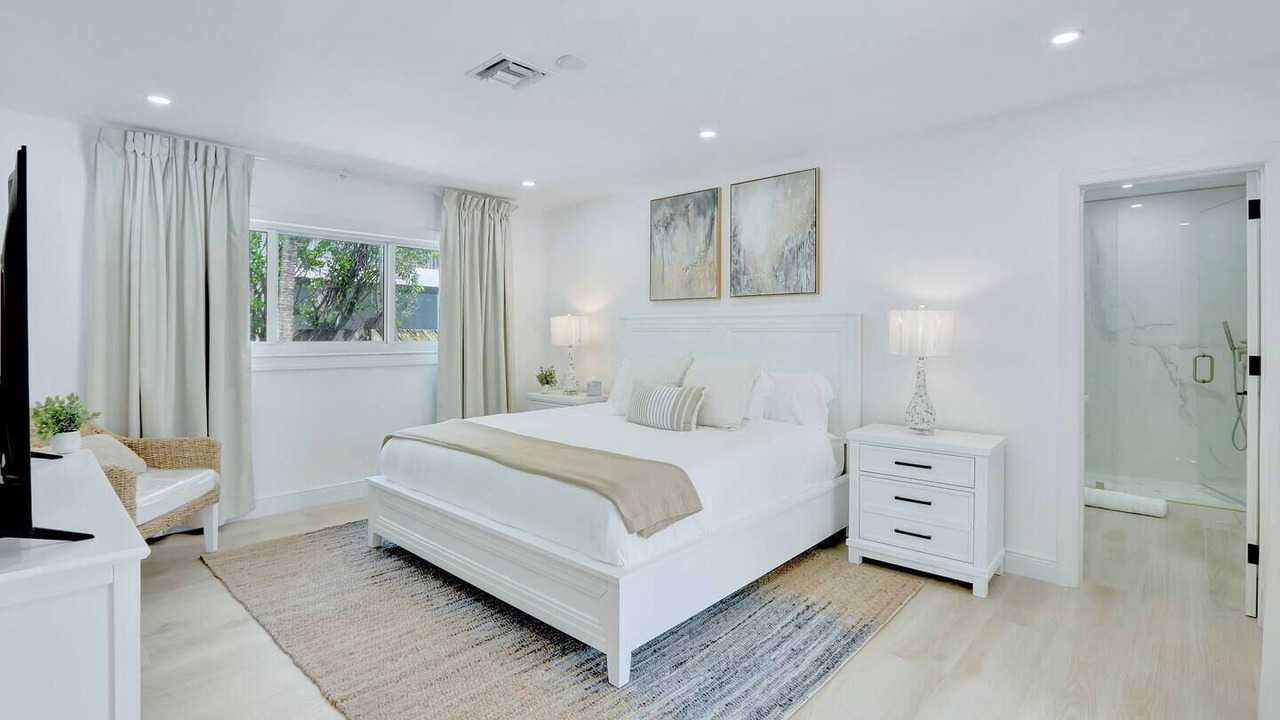 Photo of Bedroom in Garden Isles