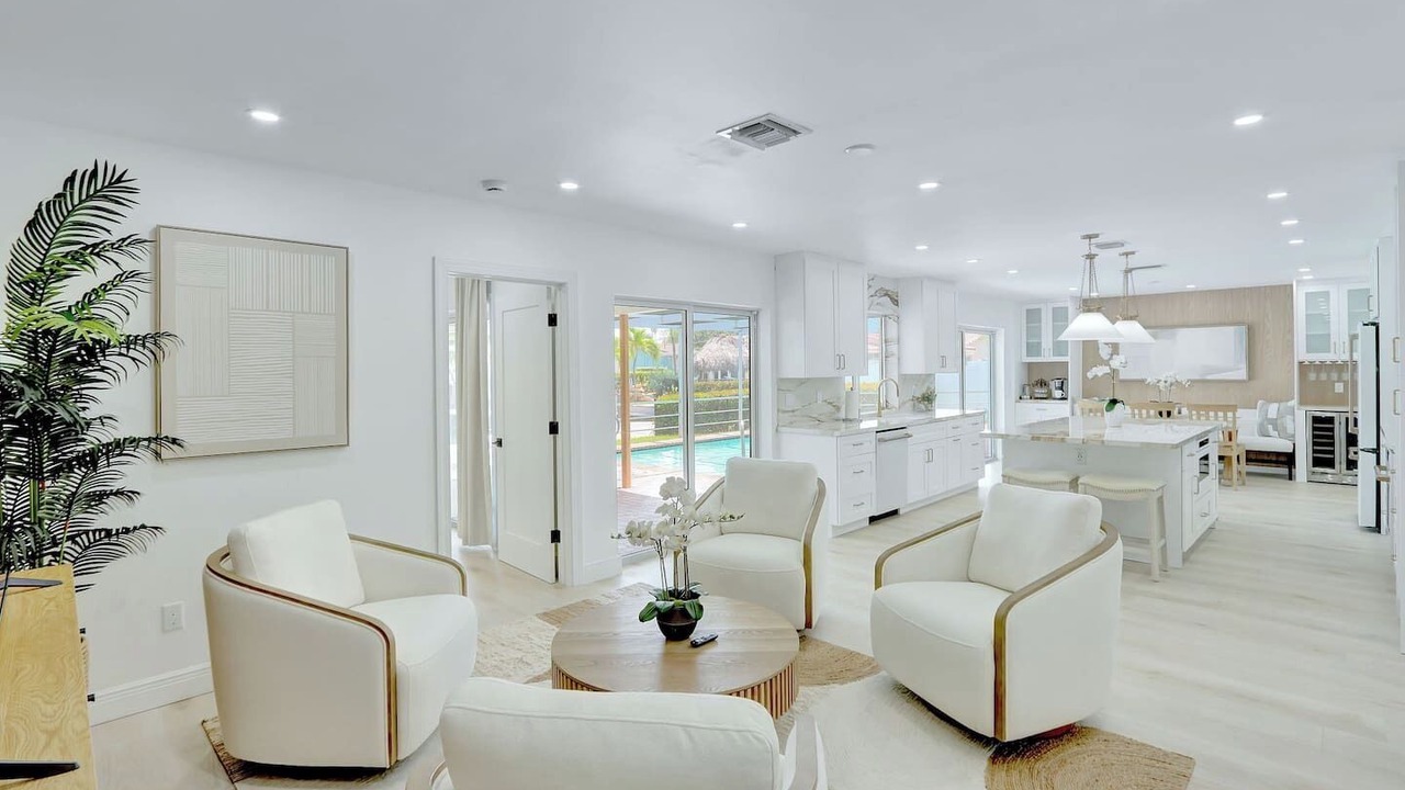 Photo of Livingroom in Garden Isles