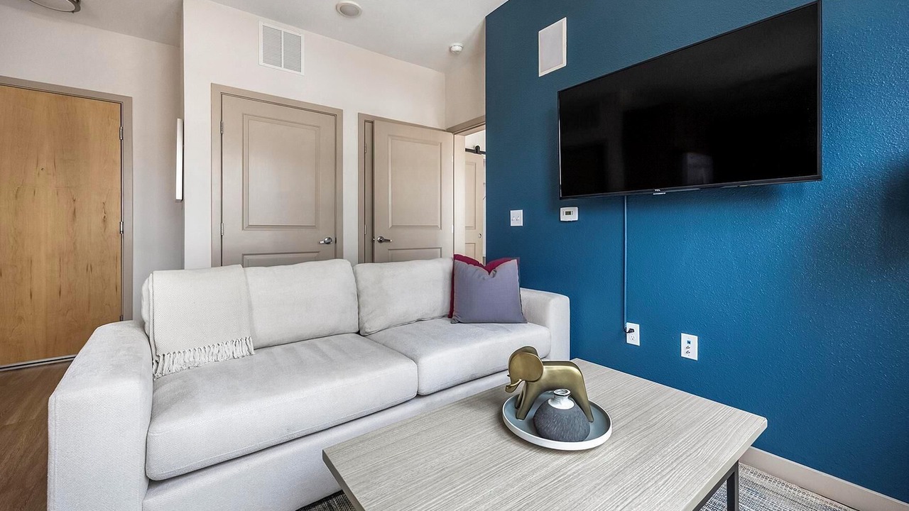 Photo of Livingroom in West Colfax