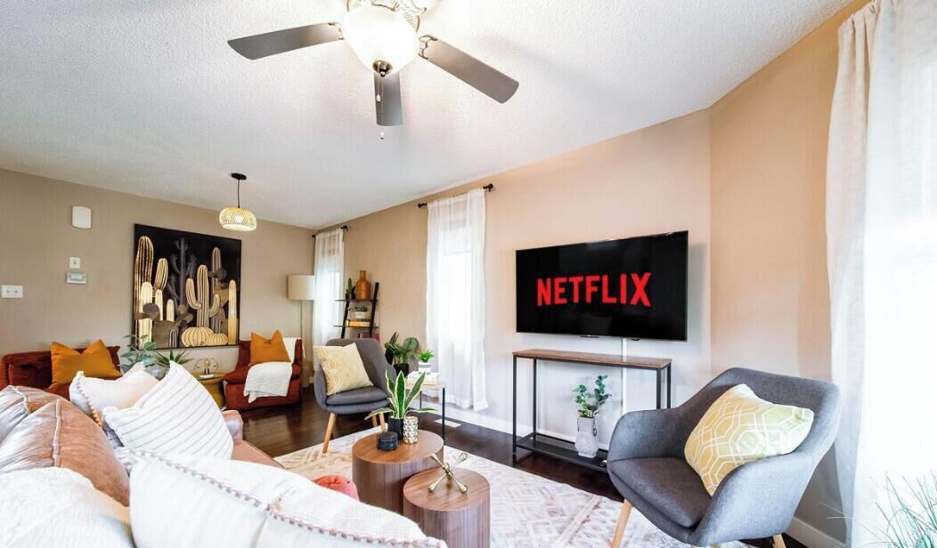 Photo of Livingroom in Southeast Edmonton