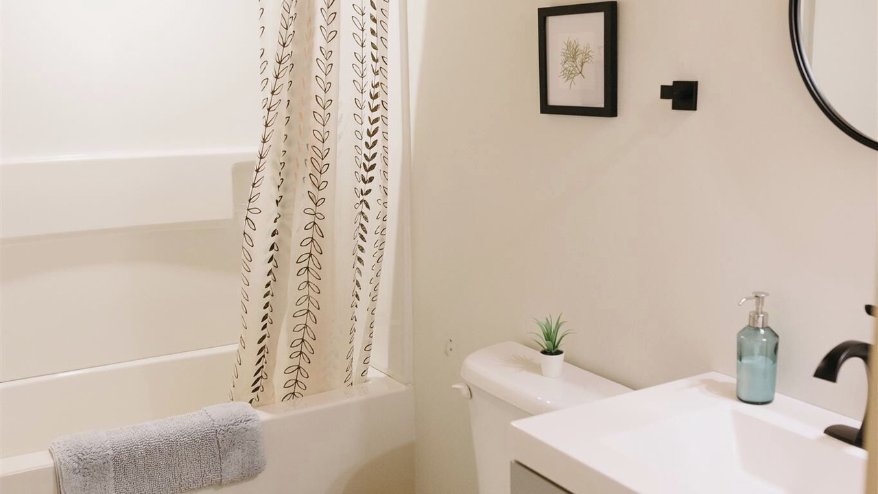 Photo of Bathroom in Golden