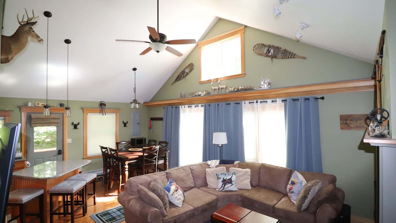 Photo of Livingroom in Birchview by the Saco