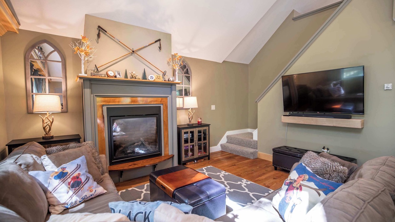 Photo of Livingroom in Birchview by the Saco